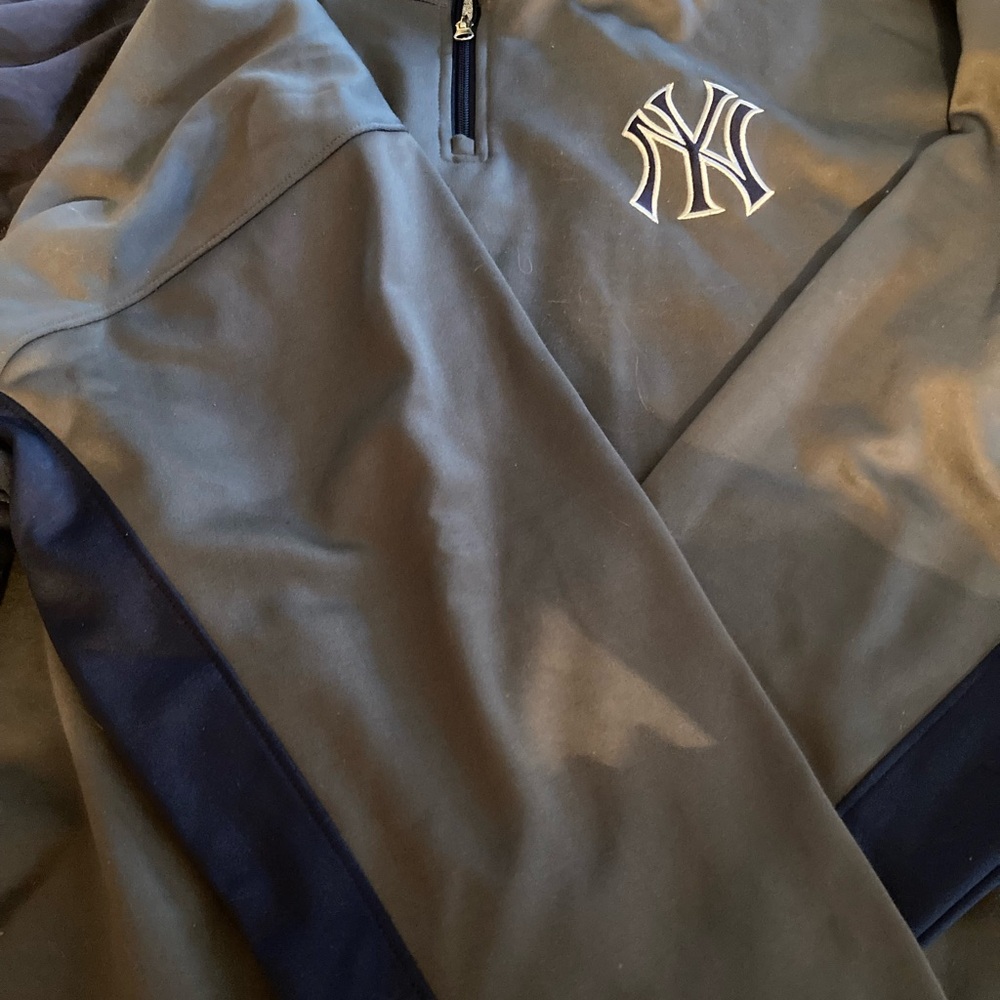 Majestic Navy and Gray Apparel Yankees